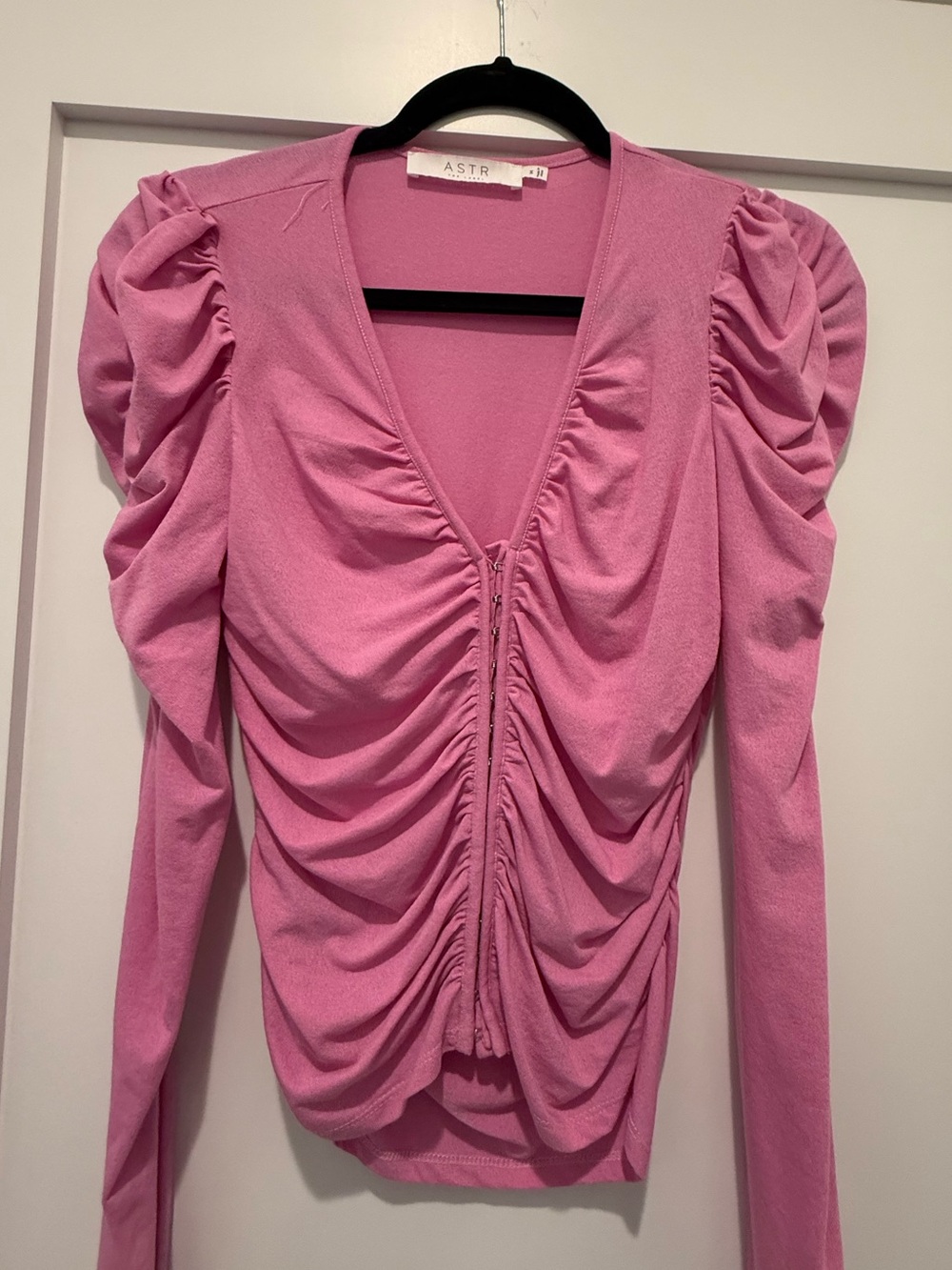 Astr Pink Ruched V-Neck Puff Sleeve Top